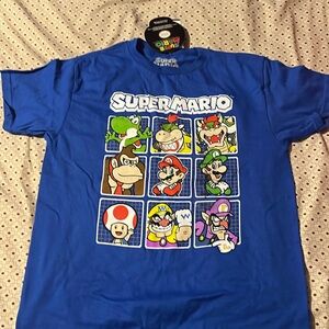 Short sleeve super Mario character shirt. Never worn . Little boys size 8 small